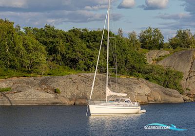 Bavaria 38 Cruiser Sailing boat 2004, with Volvo Penta MD2030 engine, Finland