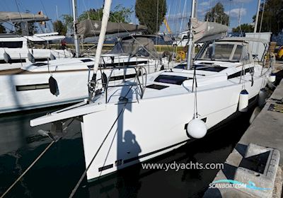 Dufour 390 Sailing boat 2020, with Volvo engine, Greece