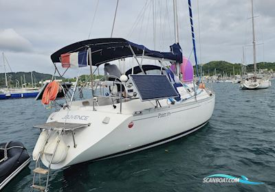 First 375 Sailing boat 1989, with Volvo Penta 2003 engine, Martinique