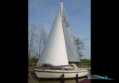 Friendship 28 Sailing boat 1978, with Lombardini engine, The Netherlands