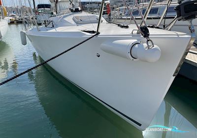 J 92 S Sailing boat 2005, with Volvo MD 2020 engine, France