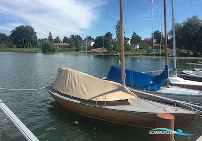 Juniorbåd Number 379 Sailing boat 1969, Denmark