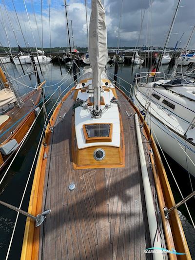 6 KR de Dood Sailingboat 1965, with Perkins
 engine, Germany