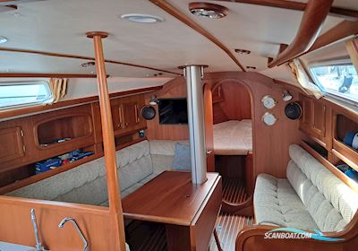 Avance 36 Sailingboat 2004, with Yanmar 2GM 18hp engine, France