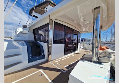 Bali 5.4 Sailingboat 2022, with BALI engine, France