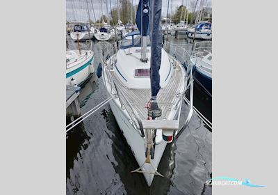 Bavaria 30 Cruiser Sailingboat 2007, with Volvo Penta engine, The Netherlands