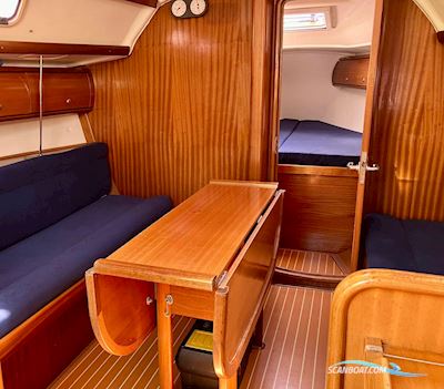 Bavaria 32 Sailingboat 2004, with volvo penta engine, Greece