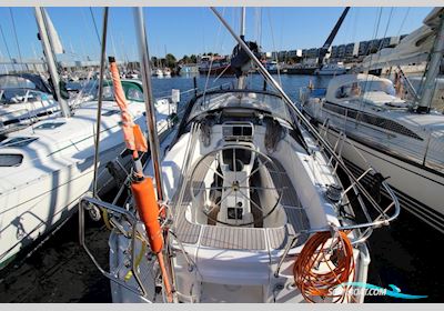 Bavaria 32 Sailingboat 2003, with Volvo-Penta engine, Germany