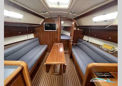 Bavaria 32 Sailingboat 2002, with Volvo Penta engine, United Kingdom