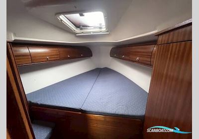 Bavaria 32 Sailingboat 2002, with Volvo Penta engine, United Kingdom