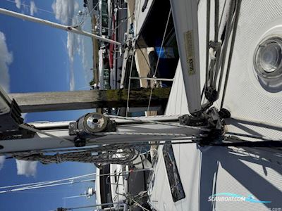 Bavaria 33 Crusier Sailingboat 2012, with Volvo engine, United Kingdom