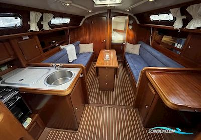 Bavaria 34 Cruiser Sailingboat 2001, with Volvo penta MD2030 engine, Sweden