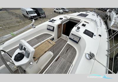 Bavaria 36 Cruiser Sailingboat 2011, with Volvo Penta engine, United Kingdom