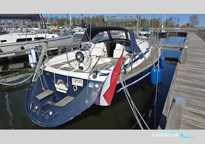 Bavaria 37-2 Sailingboat 2000, with Volvo Penta engine, The Netherlands