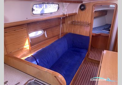 Bavaria 37 Cruiser Sailingboat 2006, with Volvo-Penta D1-30F engine, Germany
