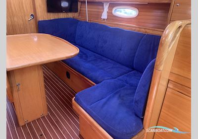 Bavaria 37 Cruiser Sailingboat 2006, with Volvo-Penta D1-30F engine, Germany