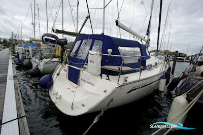 Bavaria 37 Cruiser Sailingboat 2006, with Volvo Penta engine, The Netherlands