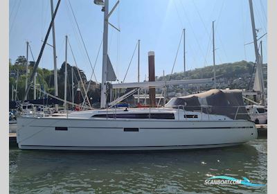 Bavaria 37 Cruiser Sailingboat 2014, with Volvo engine, United Kingdom