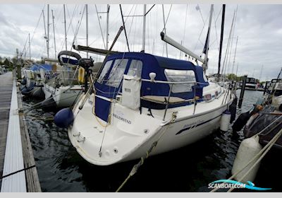 Bavaria 37 Cruiser Sailingboat 2006, with Volvo Penta engine, The Netherlands