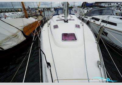 Bavaria 37 Cruiser Sailingboat 2006, with Volvo Penta engine, The Netherlands