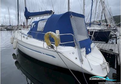 Bavaria 37 Sailingboat 2000, with Volvo Penta MD2030 engine, United Kingdom