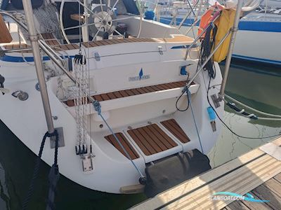 Bavaria 37 Sailingboat 1995, with Volvo Penta D1-30F engine, Portugal