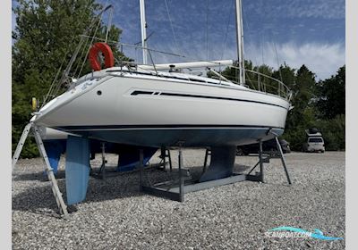 Bavaria 38 Cruiser Ekstremt Velholdt. Sailingboat 2003, with Volvo Penta D2-55 engine, Denmark