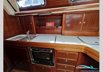 Bavaria 38 Ocean Sailingboat 2000, with Volvo Penta MD22L engine, United Kingdom