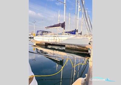 Bavaria 38 Sailingboat 2003, with Volvo Penta MD2030 29Hp 3 Blade propeller engine, United Kingdom
