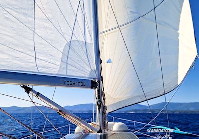 Bavaria 40 Cruiser Sailingboat 2010, with Volvo Penta D2-40F engine, Greece