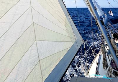 Bavaria 40 Cruiser Sailingboat 2010, with Volvo Penta D2-40F engine, Greece