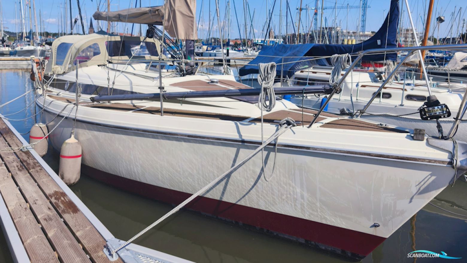 Bavaria 890 Sailingboat 1980, with Volvo engine, The Netherlands
