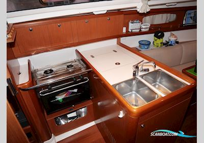 Beneteau Beneteau Oceanis 31 Sailingboat 2010, with Yanmar 21 HK engine, France