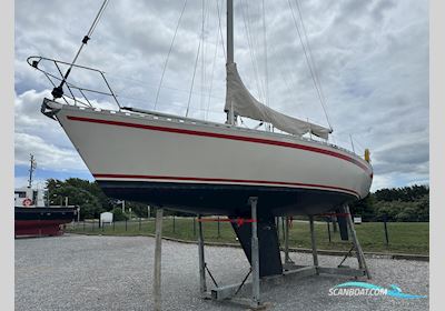 Beneteau First 35 Sailingboat 1981, with Perkins engine, United Kingdom