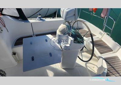 Beneteau OCEANIS 311 CLIPPER Sailingboat 2002, with VOLVO PENTA engine, France