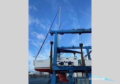 Beneteau Oceanis 311 Clipper Sailingboat 2001, with Volvo penta MD2020 engine, Spain