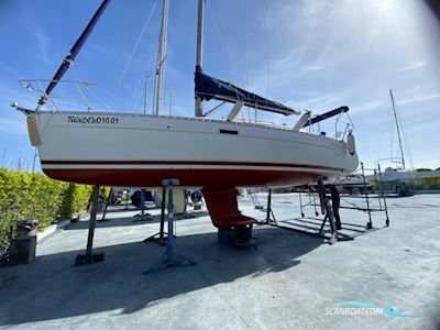 Beneteau Oceanis 311 Clipper Sailingboat 2001, with Volvo penta MD2020 engine, Spain