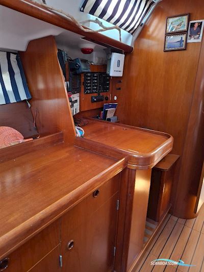 Beneteau Oceanis 393 Sailingboat 2001, with Volvo engine, Greece