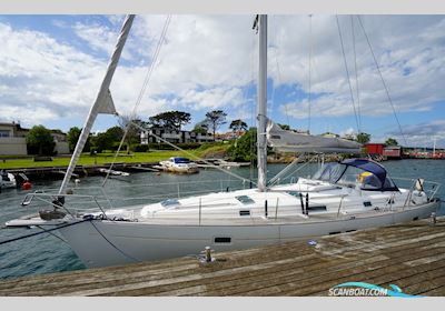 Beneteau Oceanis 411 Clipper Sailingboat 2000, with Volvo Penta MD 22 engine, Sweden
