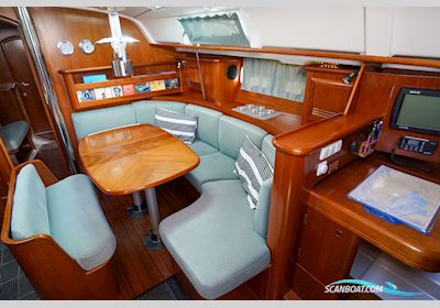 Beneteau Oceanis 411 Clipper Sailingboat 2000, with Volvo Penta MD 22 engine, Sweden