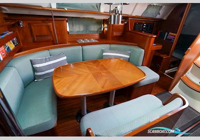Beneteau Oceanis 411 Clipper Sailingboat 2000, with Volvo Penta MD 22 engine, Sweden
