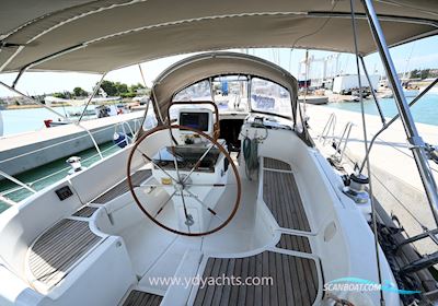 Beneteau Oceanis 411 Clipper Sailingboat 2001, with Nanni diesel engine, Greece