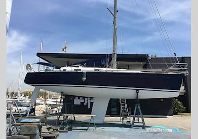 Cantiere del Pardo GRAND SOLEIL 40R Sailingboat 2000, with Yanmar 3JH3E 40 CV engine, Spain