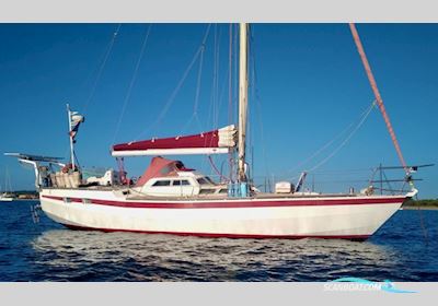 Chantier du Jaï Petit Prince Sailingboat 1983, with Fordnaut 2722E engine, France