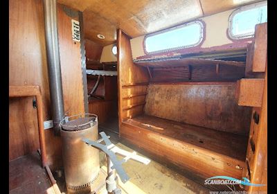 Classic Yacht Classic Kliever 11 Sailingboat 1980, with Petter engine, United Kingdom