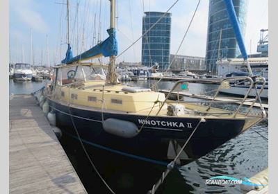 Classic Yacht Great Dane 37 Sailingboat 1970, with Perkins 4236 engine, United Kingdom
