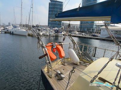 Classic Yacht Great Dane 37 Sailingboat 1970, with Perkins 4236 engine, United Kingdom