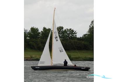 Classic Yachten RW 26 Sailingboat 1987, with Fmt Marine M 140 Momentum Elektro engine, Germany