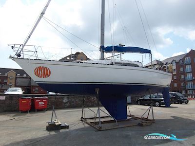 Contention 33 Sailingboat 1976, with Yanmar 3YM30 engine, United Kingdom