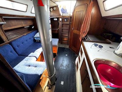 Contention 33 Sailingboat 1976, with Yanmar 3YM30 engine, United Kingdom